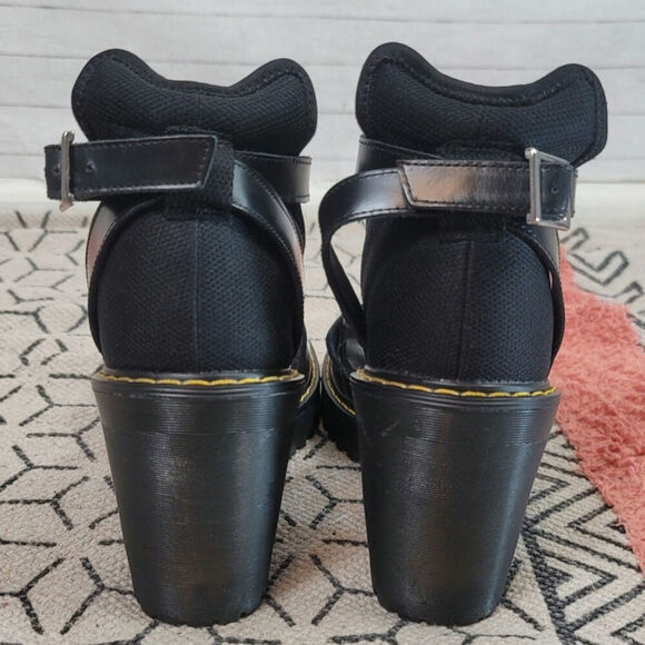 DR. MARTEN'S MEDEA PLATFORM SANDAL IN BLACK, SZ 9 - Picture 5 of 15